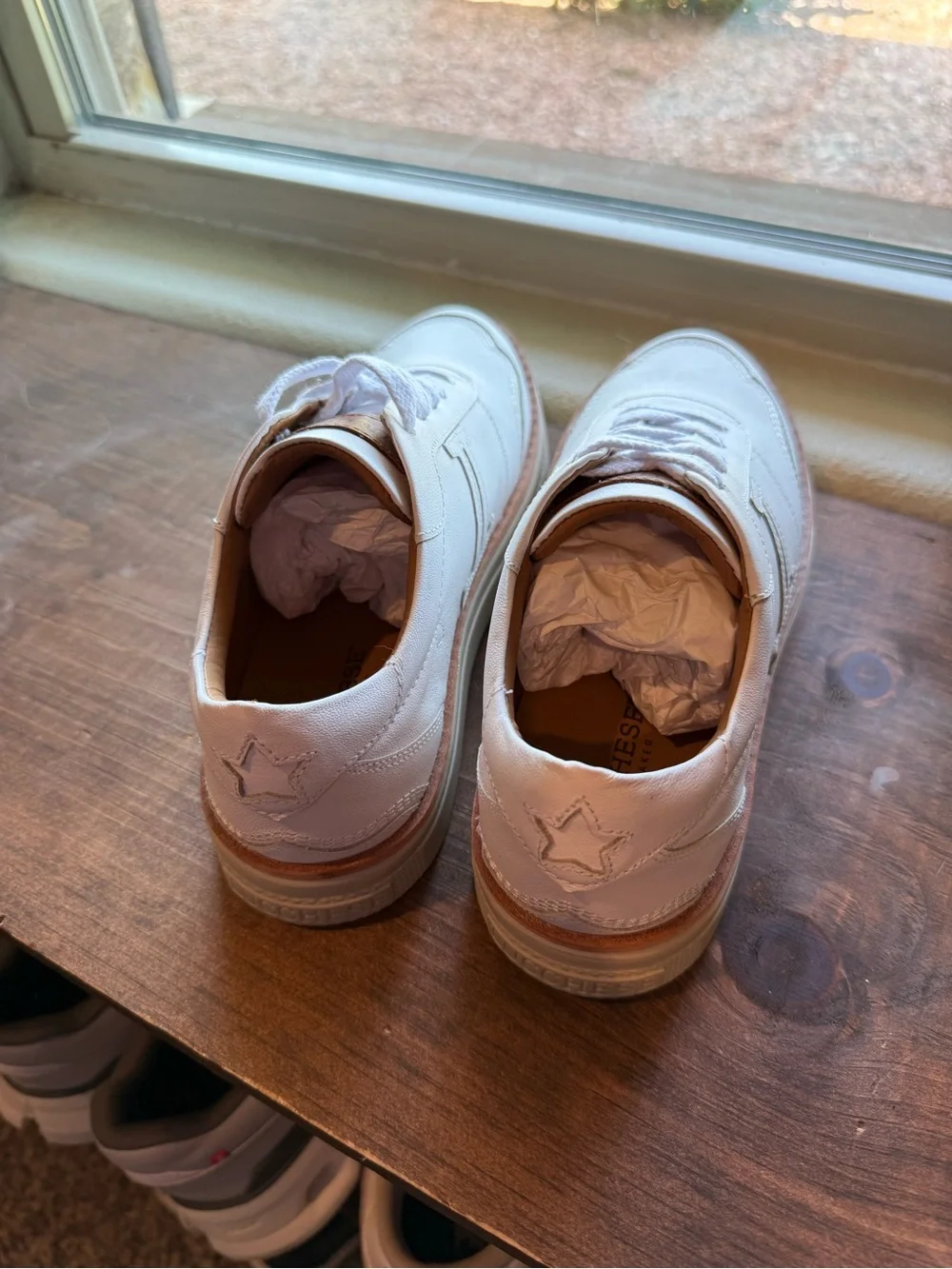 Lucchese women’s size